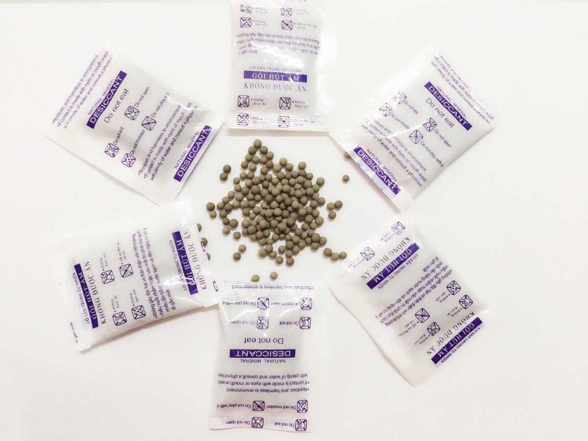 Gói hút ẩm Desiccant 8g 5x6.5 OPP